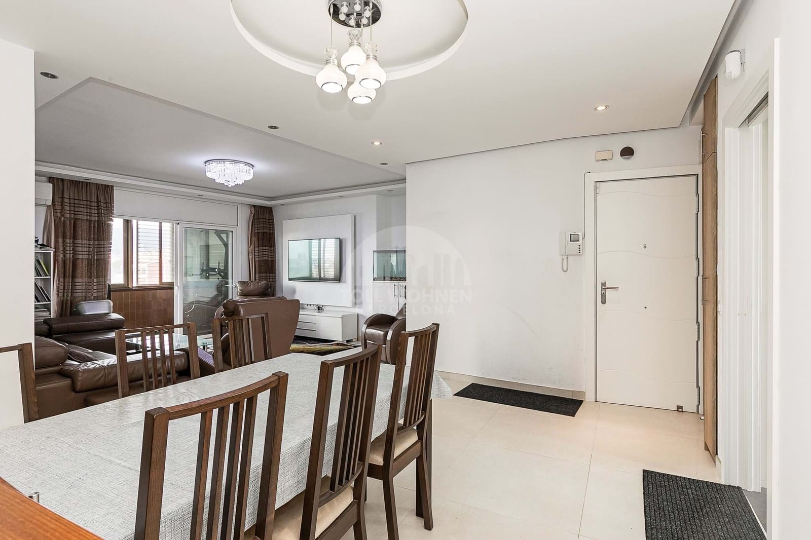 3 bedroom Apartment for sale in Barcelona city with pool - € 798,000 (Ref: 8829701)