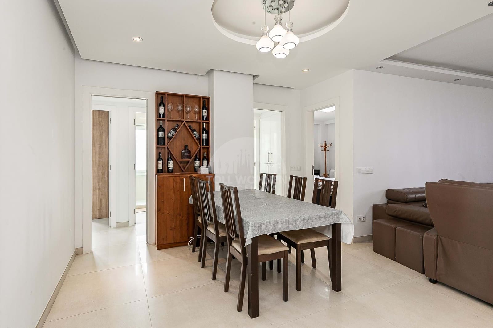 3 bedroom Apartment for sale in Barcelona city with pool - € 798,000 (Ref: 8829701)