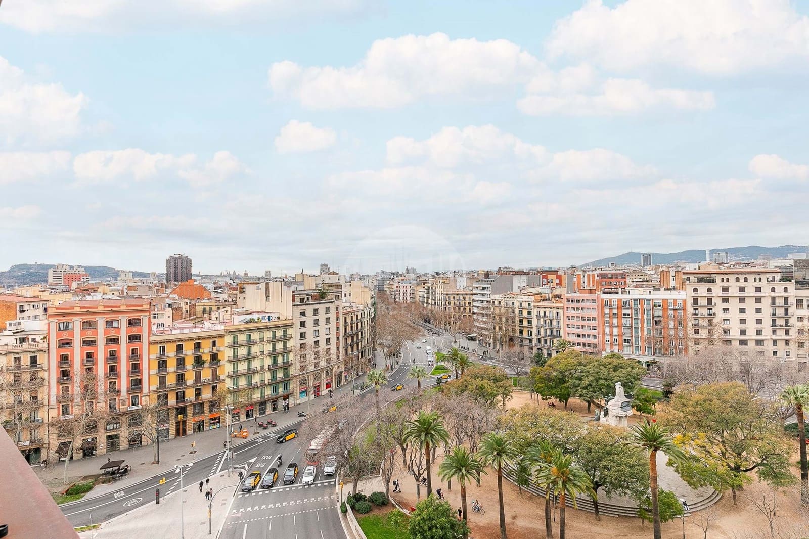 3 bedroom Apartment for sale in Barcelona city with pool - € 798,000 (Ref: 8829701)
