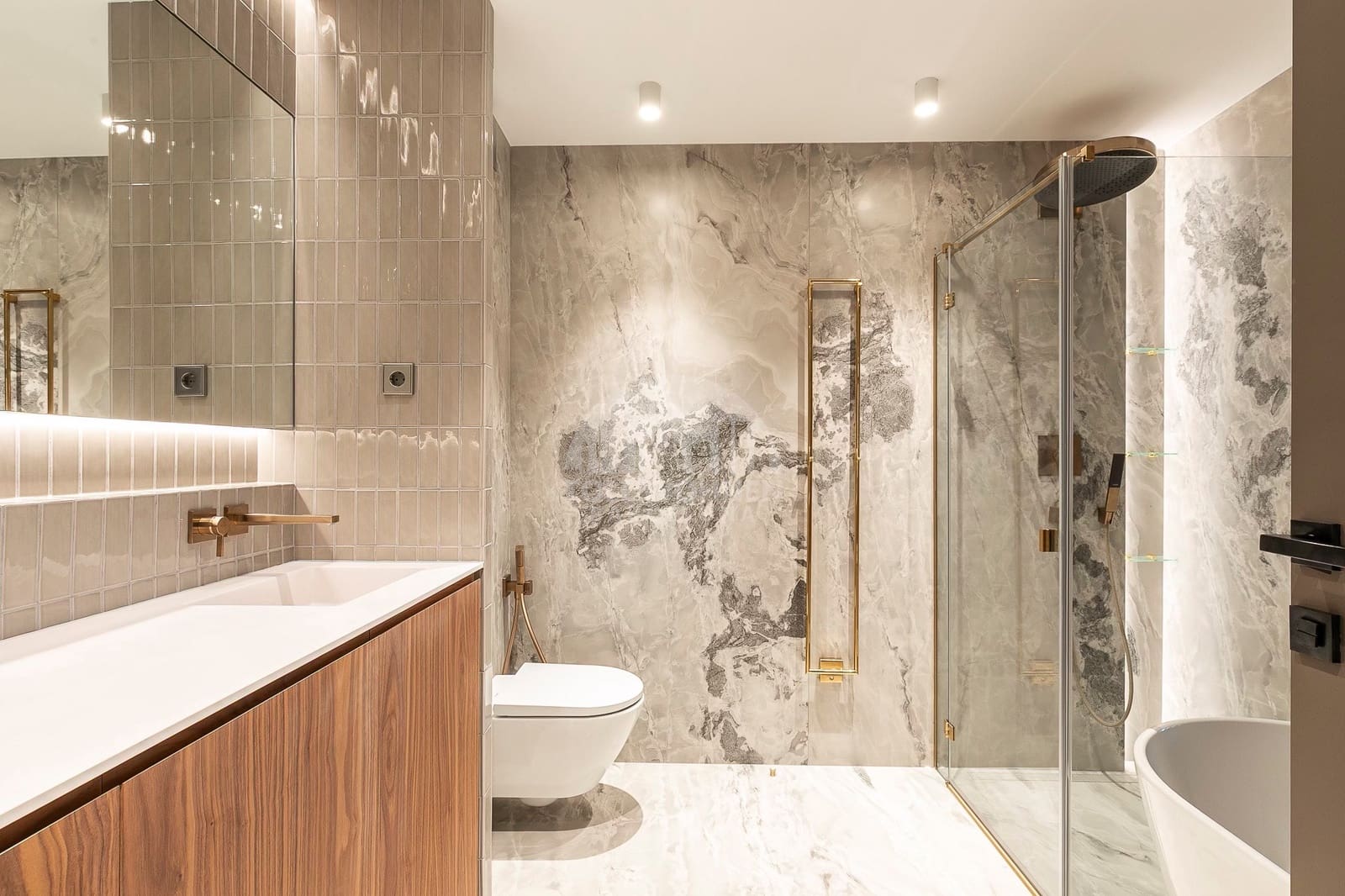 6 bedroom Apartment for sale in Barcelona city with garage - € 2,800,000 (Ref: 8901595)