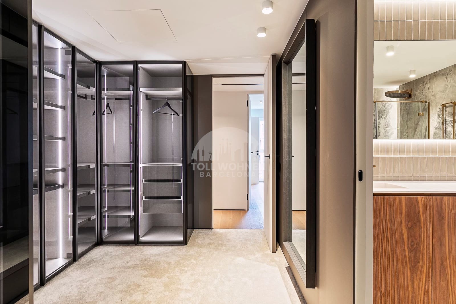 6 bedroom Apartment for sale in Barcelona city with garage - € 2,800,000 (Ref: 8901595)