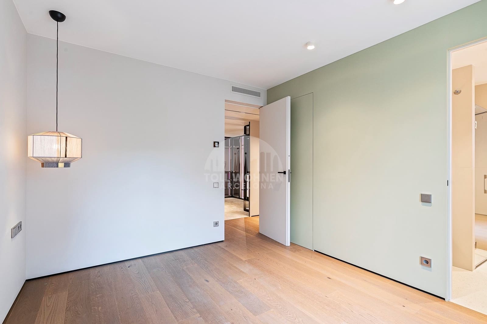 6 bedroom Apartment for sale in Barcelona city with garage - € 2,800,000 (Ref: 8901595)