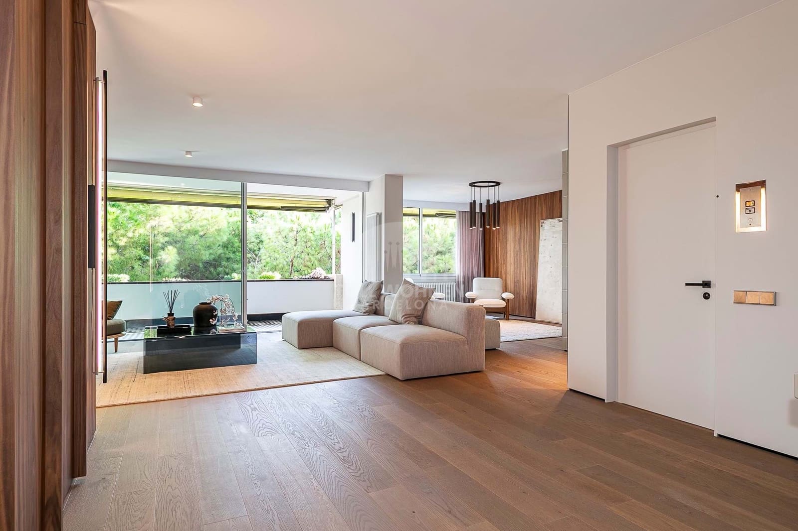 6 bedroom Apartment for sale in Barcelona city with garage - € 2,800,000 (Ref: 8901595)