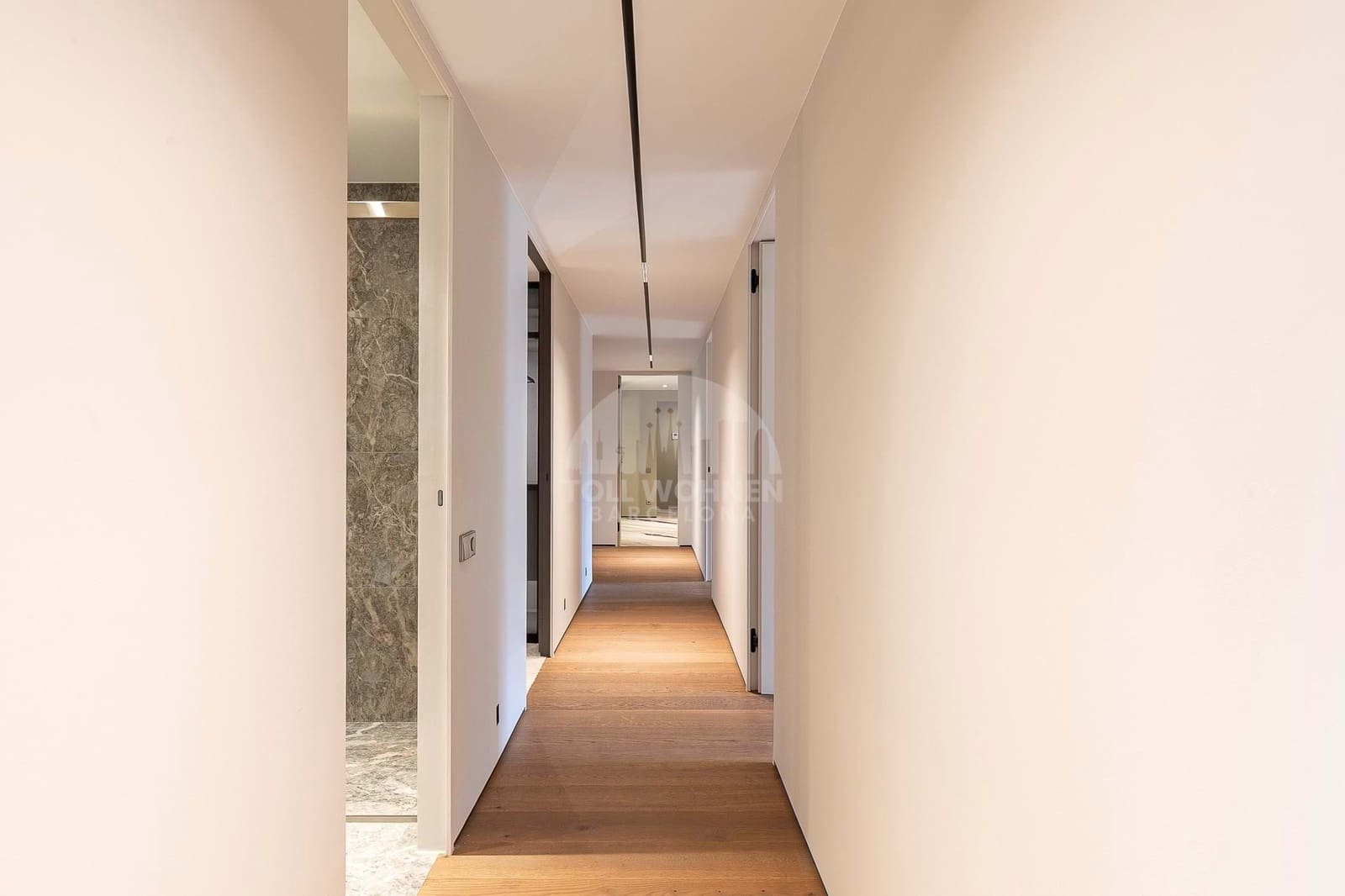 6 bedroom Apartment for sale in Barcelona city with garage - € 2,800,000 (Ref: 8901595)