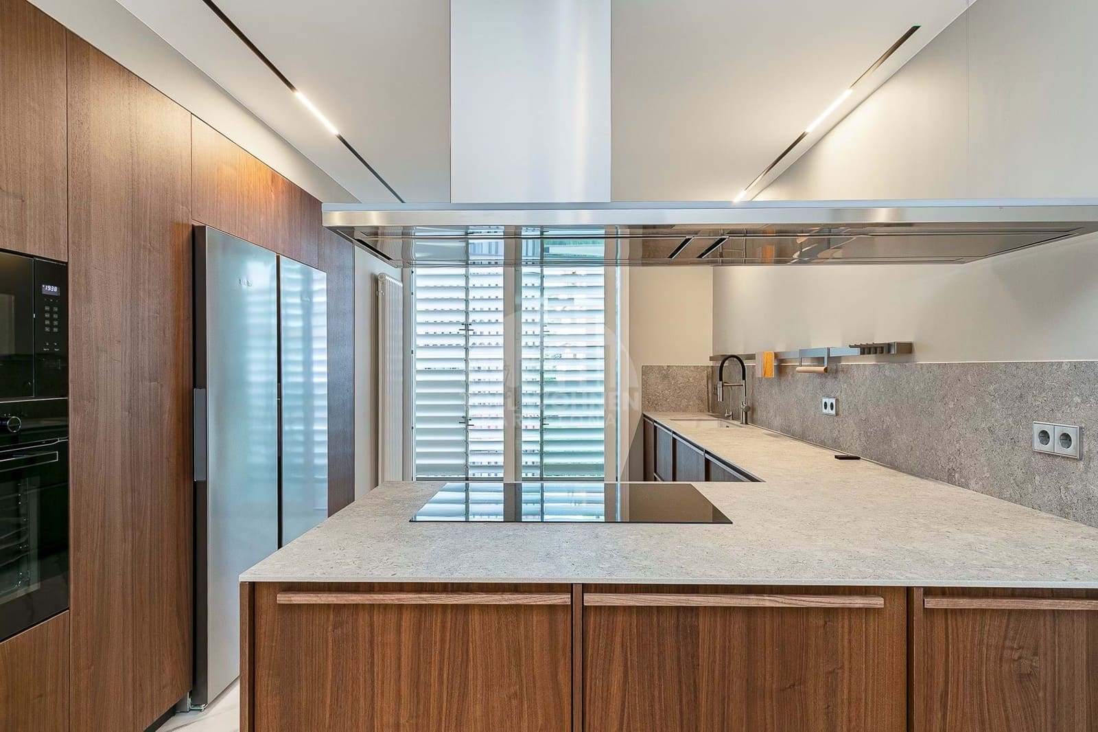 6 bedroom Apartment for sale in Barcelona city with garage - € 2,800,000 (Ref: 8901595)