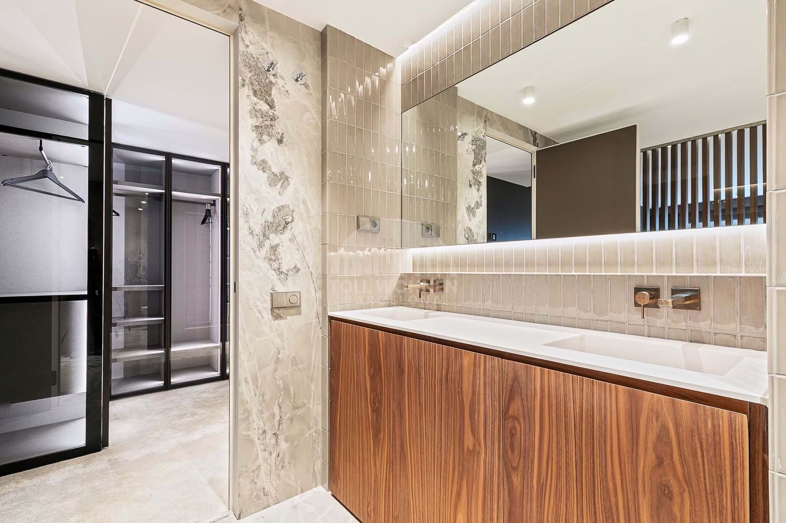 6 bedroom Apartment for sale in Barcelona city with garage - € 2,800,000 (Ref: 8901595)