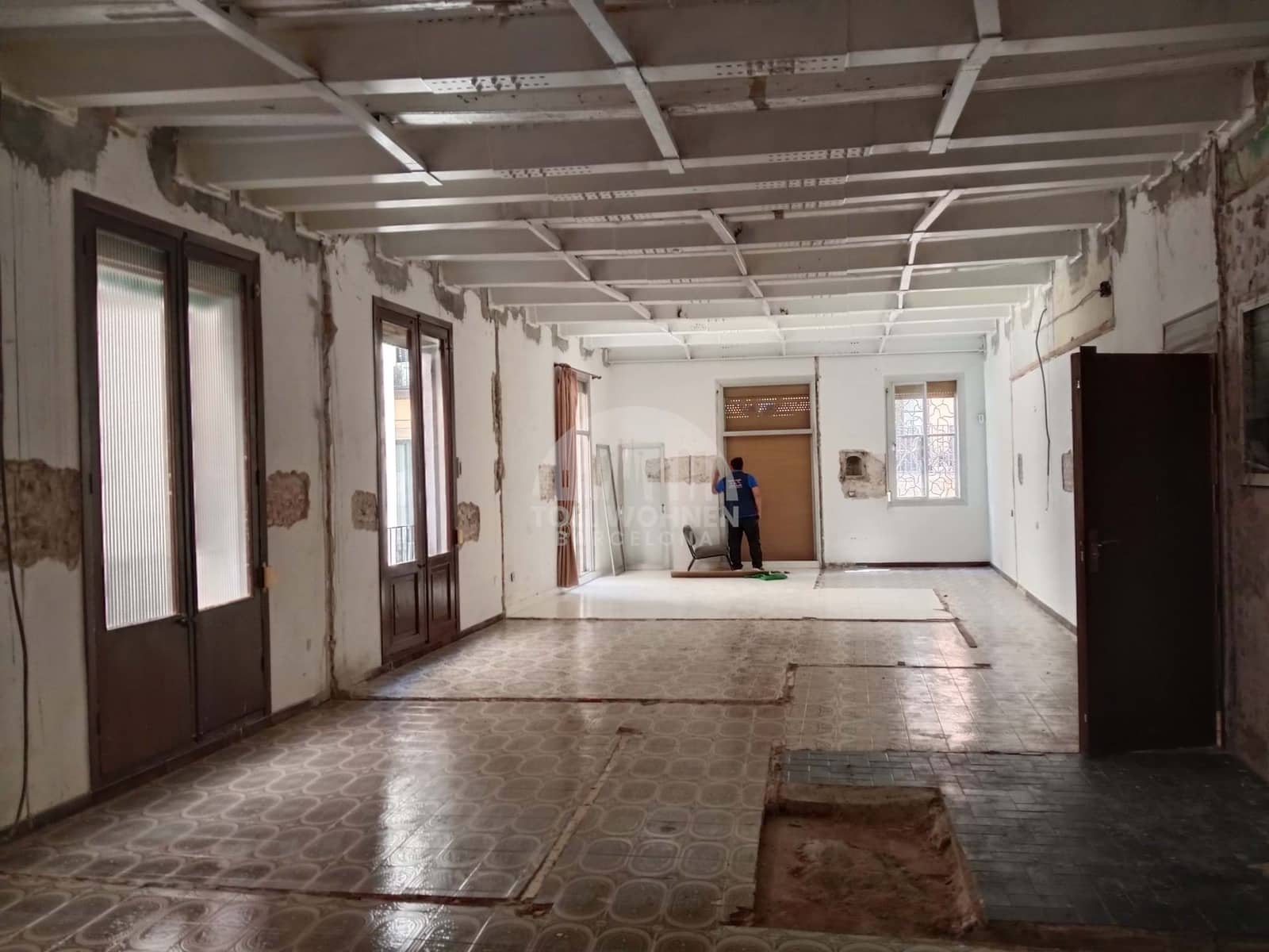 3 bedroom Apartment for sale in Barcelona city - € 465,000 (Ref: 8944873)