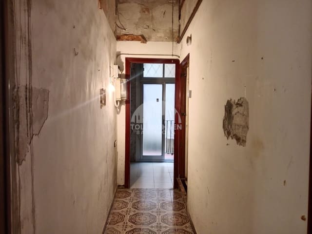 3 bedroom Apartment for sale in Barcelona city - € 465,000 (Ref: 8944873)