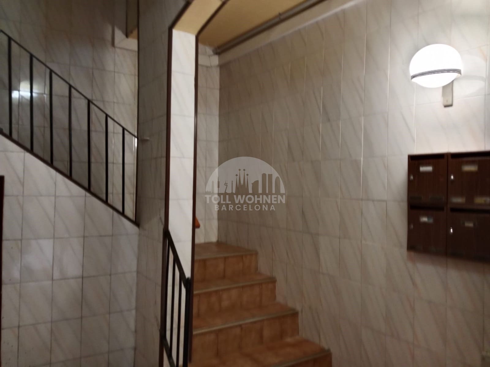 3 bedroom Apartment for sale in Barcelona city - € 465,000 (Ref: 8944873)