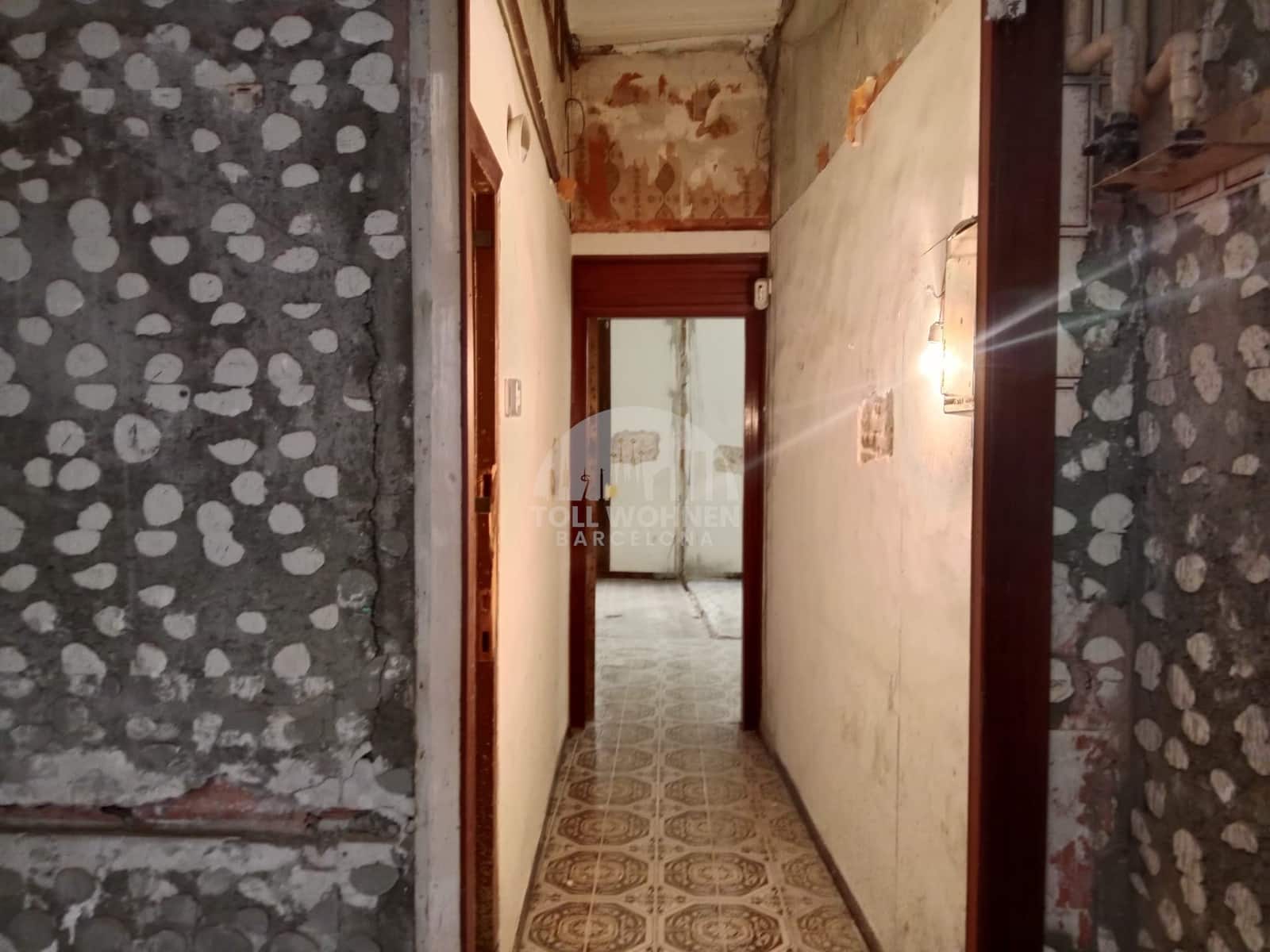 3 bedroom Apartment for sale in Barcelona city - € 465,000 (Ref: 8944873)