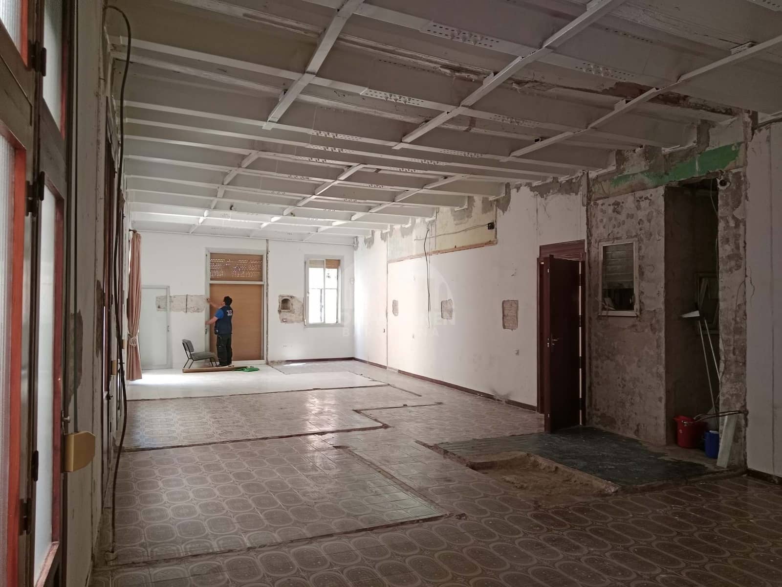 3 bedroom Apartment for sale in Barcelona city - € 465,000 (Ref: 8944873)