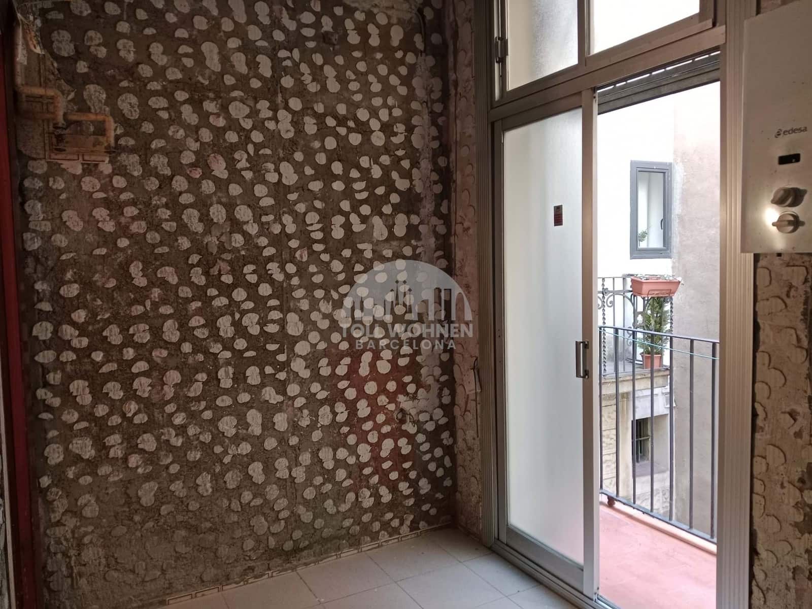 3 bedroom Apartment for sale in Barcelona city - € 465,000 (Ref: 8944873)
