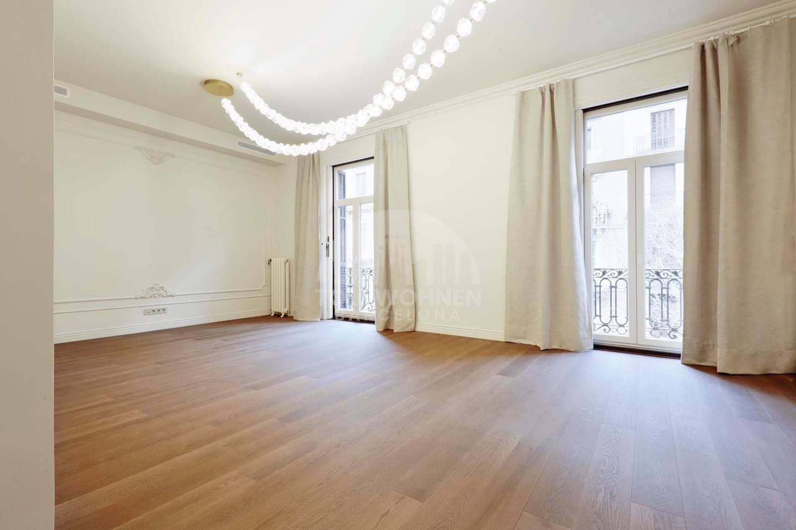 4 bedroom Apartment for sale in Barcelona city - € 1,750,000 (Ref: 9016724)