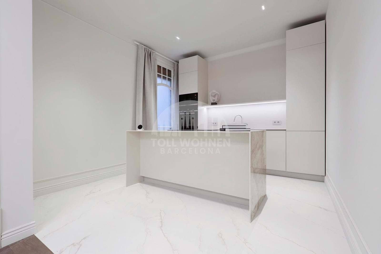 4 bedroom Apartment for sale in Barcelona city - € 1,750,000 (Ref: 9016724)