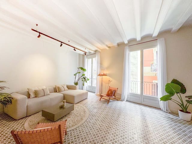 2 soveværelse Lejlighed til salg i Barcelona by - € 645.000 (Ref: 9022269)