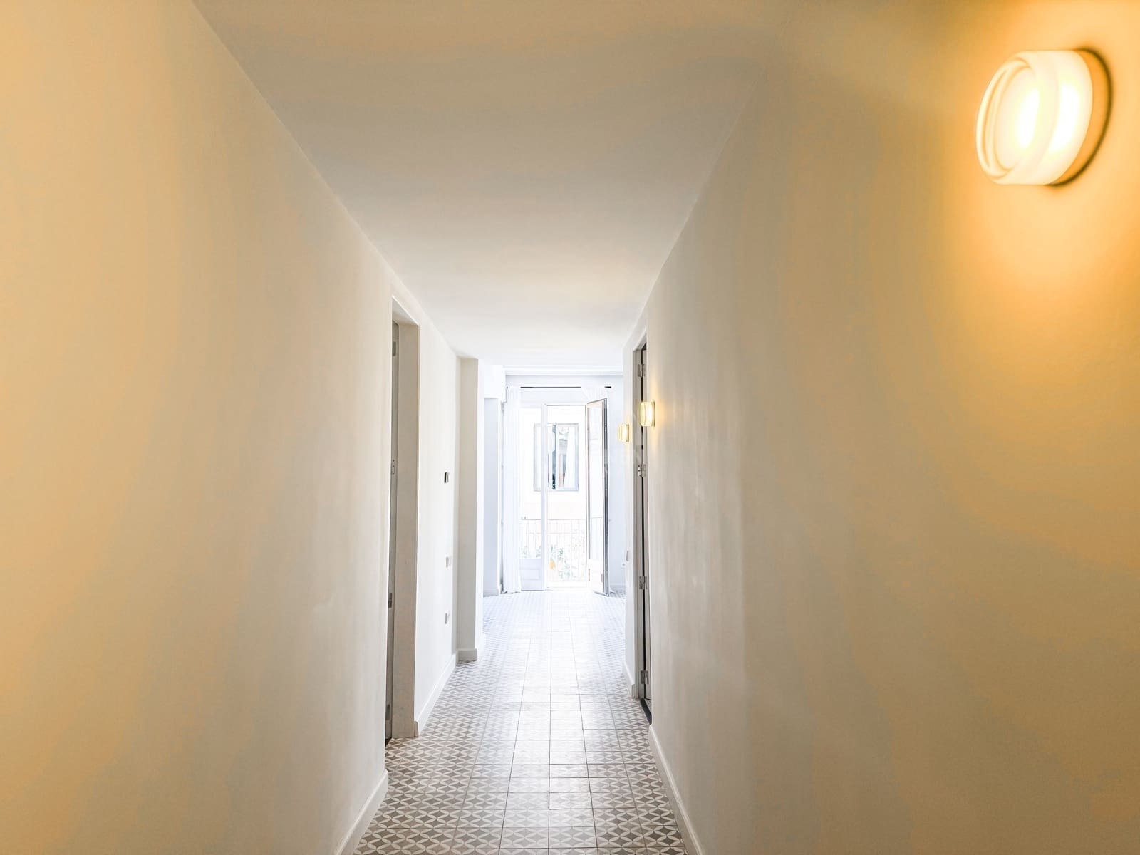 3 bedroom Apartment for sale in Barcelona city - € 745,000 (Ref: 9041374)