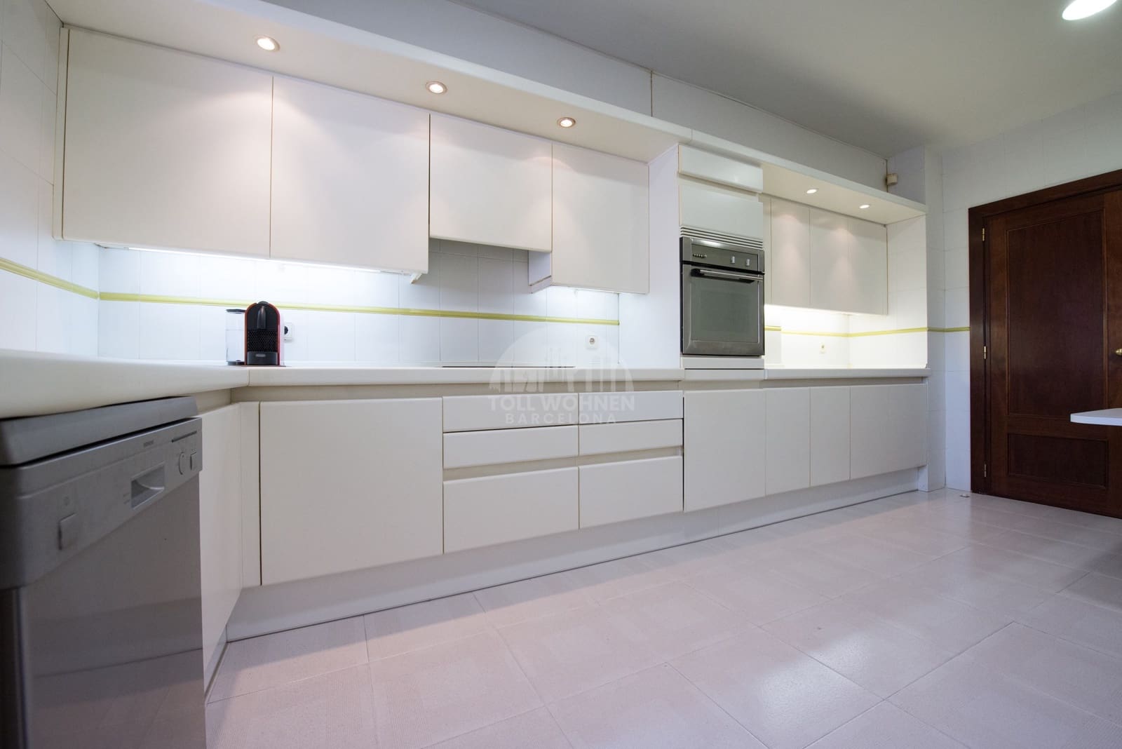 5 soveværelse Byhus til salg i Sant Cugat del Valles med swimmingpool garage - € 1.495.000 (Ref: 9126261)