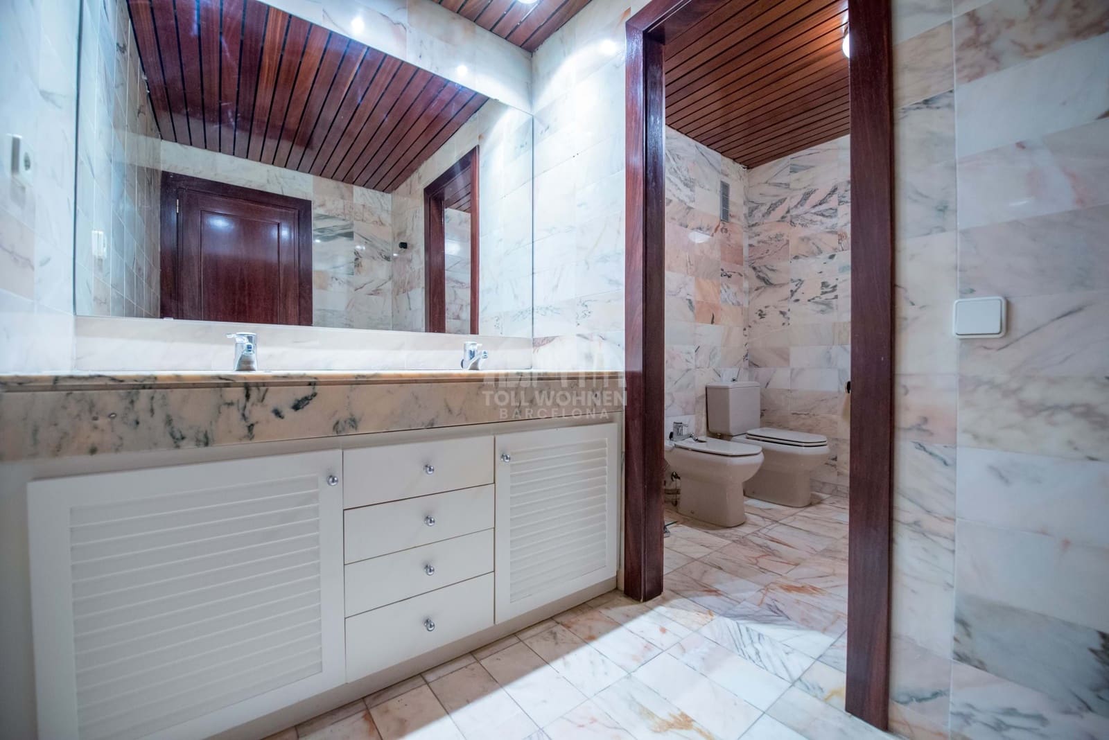 5 soveværelse Byhus til salg i Sant Cugat del Valles med swimmingpool garage - € 1.495.000 (Ref: 9126261)