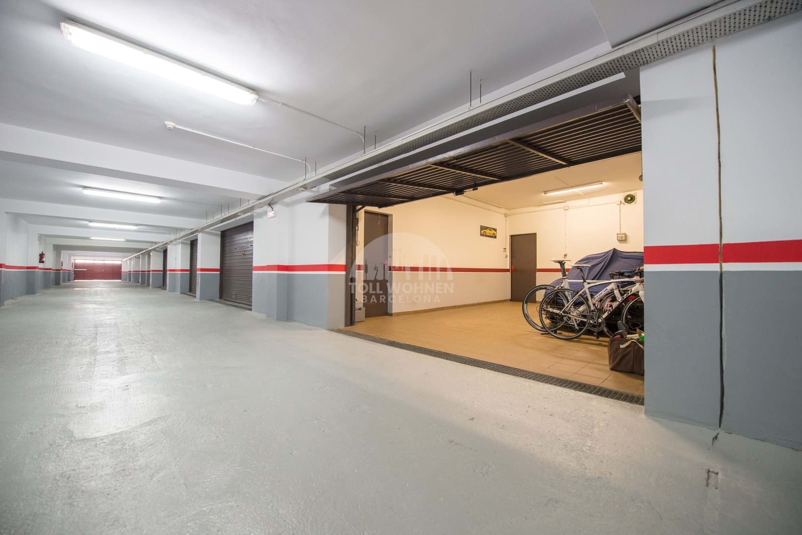 5 soveværelse Byhus til salg i Sant Cugat del Valles med swimmingpool garage - € 1.495.000 (Ref: 9126261)