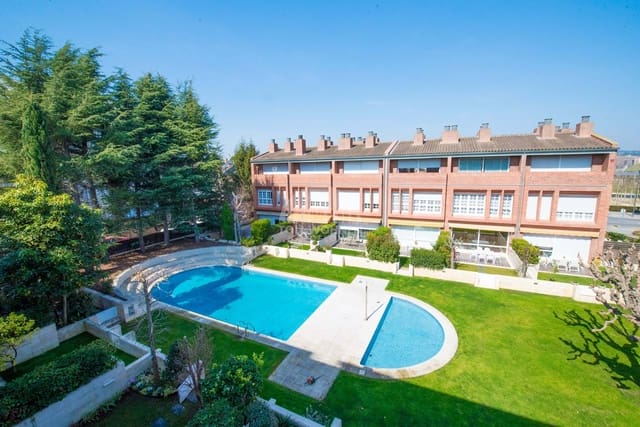 5 Zimmer Haus zu verkaufen in Sant Cugat del Vallès mit Pool Garage - 1.495.000 € (Ref: 9126261)