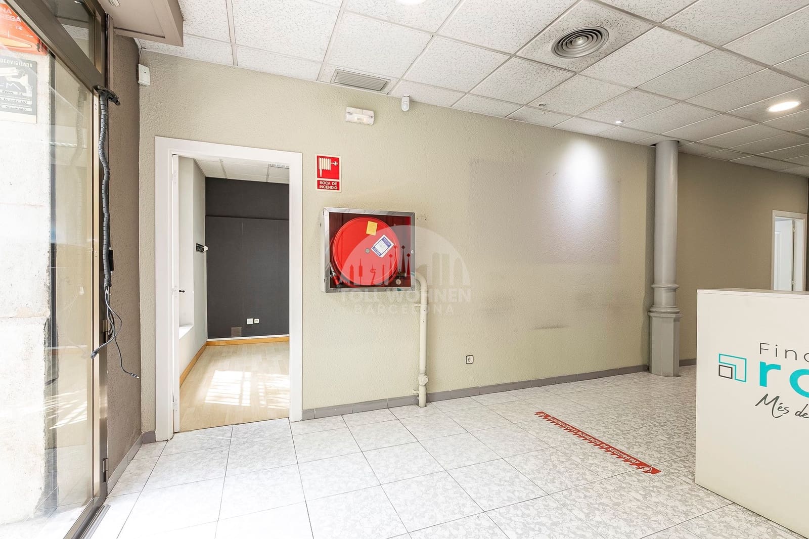 Erhverv til leje i Barcelona by - € 3.900 (Ref: 9228921)