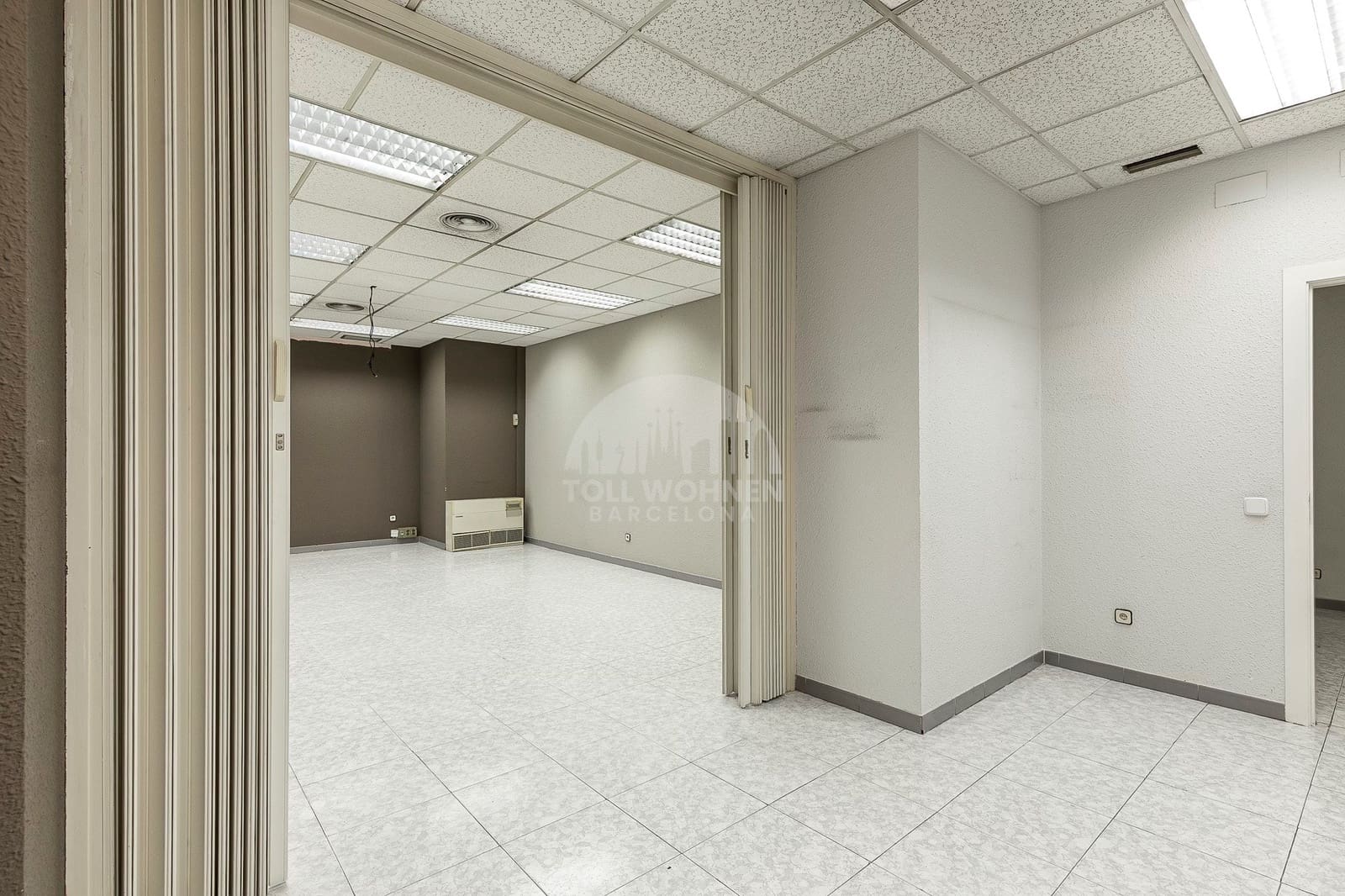 Erhverv til leje i Barcelona by - € 3.900 (Ref: 9228921)