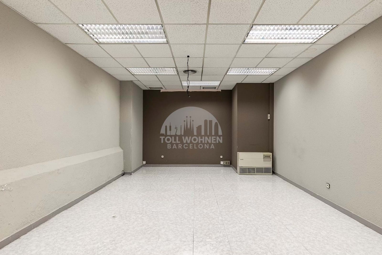 Erhverv til leje i Barcelona by - € 3.900 (Ref: 9228921)