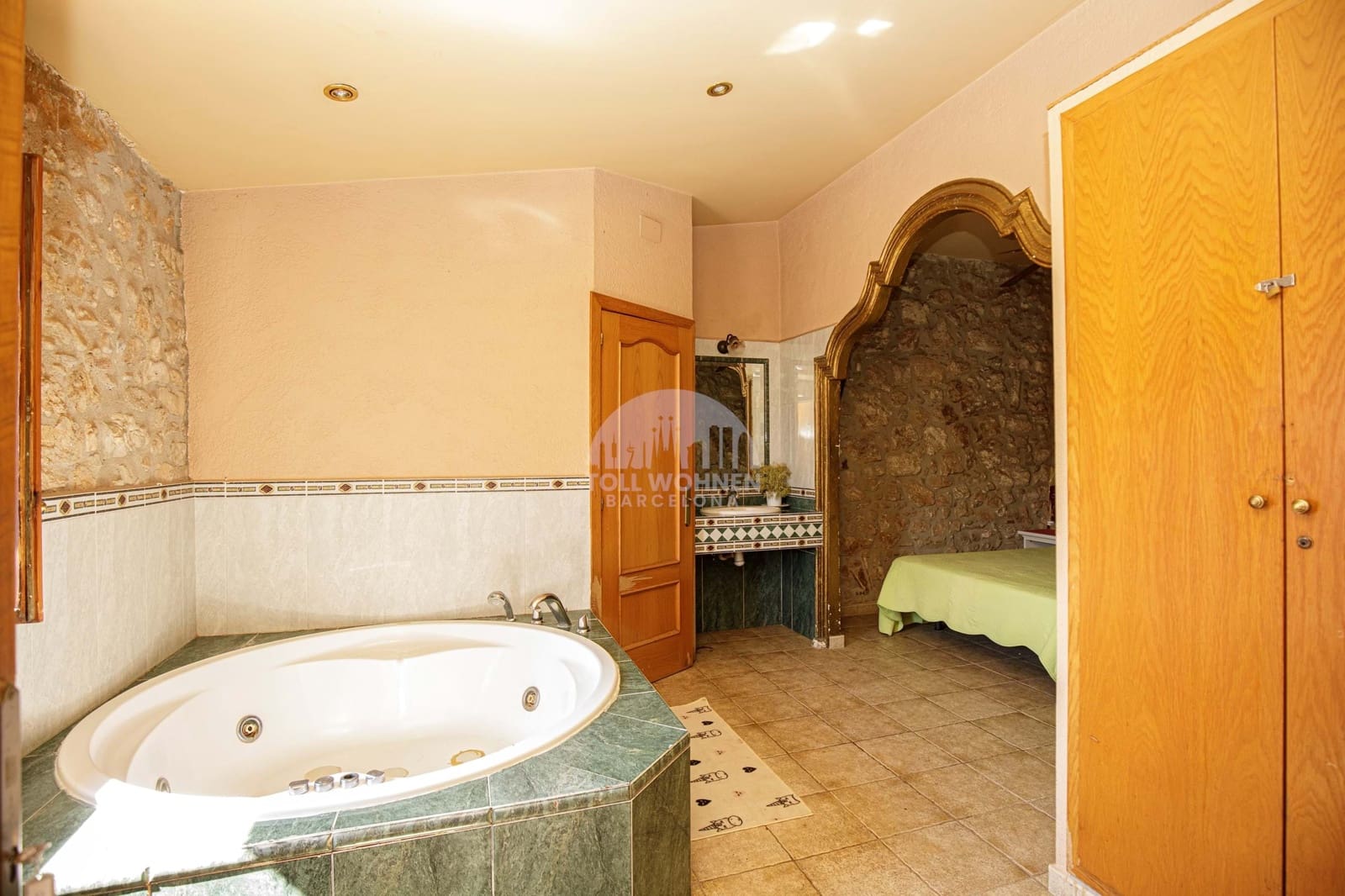 15 bedroom Finca/Country House for sale in Calonge i Sant Antoni with garage - € 2,950,000 (Ref: 9254570)