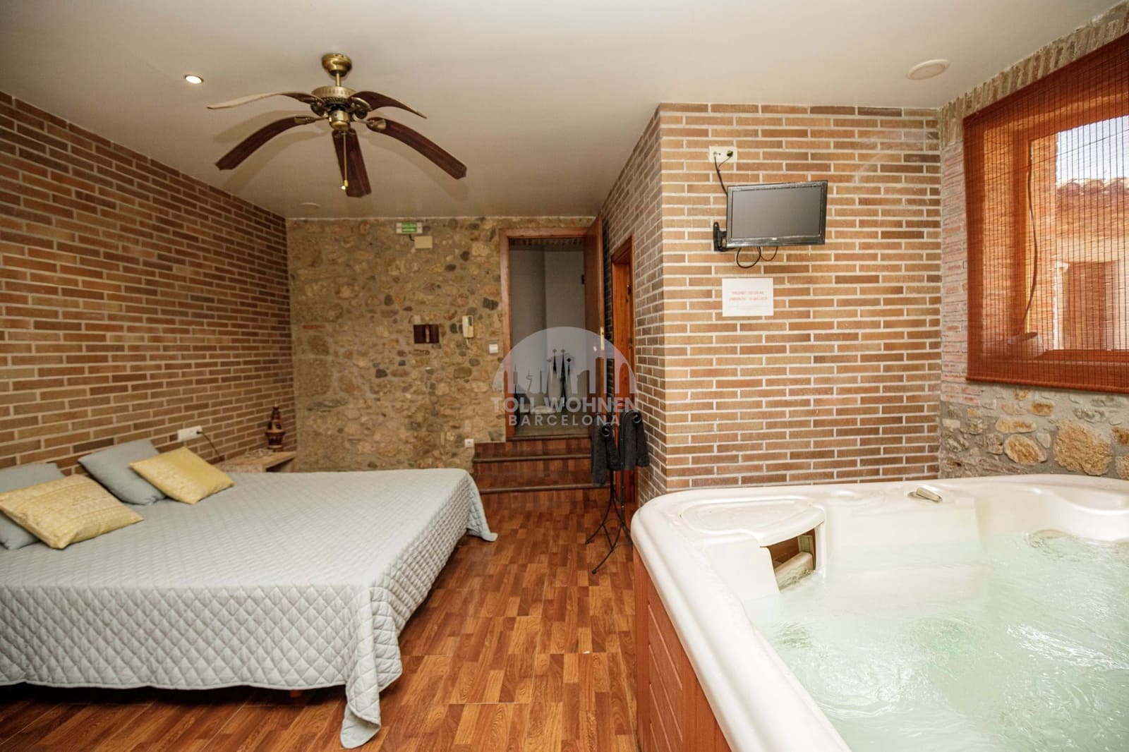 15 bedroom Finca/Country House for sale in Calonge i Sant Antoni with garage - € 2,950,000 (Ref: 9254570)