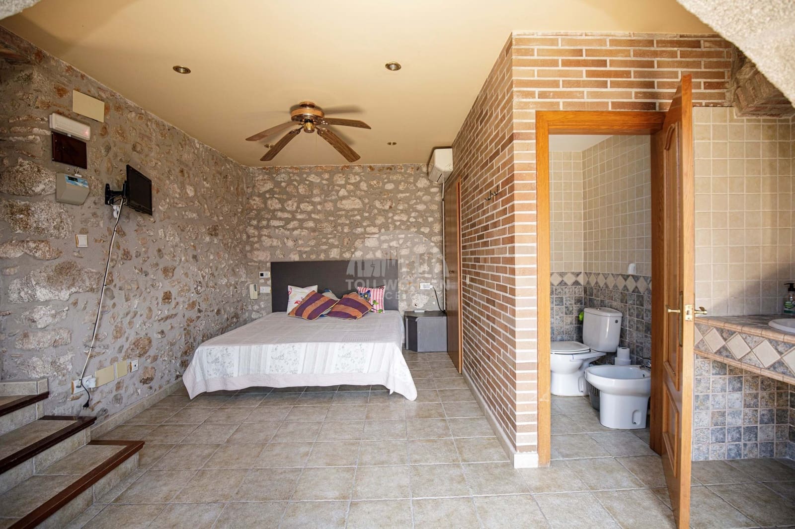 15 bedroom Finca/Country House for sale in Calonge i Sant Antoni with garage - € 2,950,000 (Ref: 9254570)