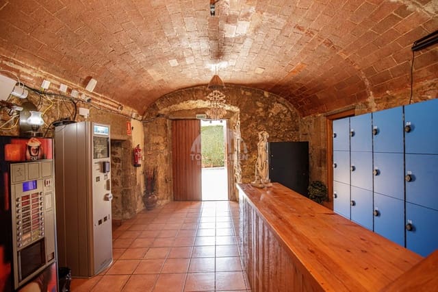 15 bedroom Finca/Country House for sale in Calonge i Sant Antoni with garage - € 2,950,000 (Ref: 9254570)