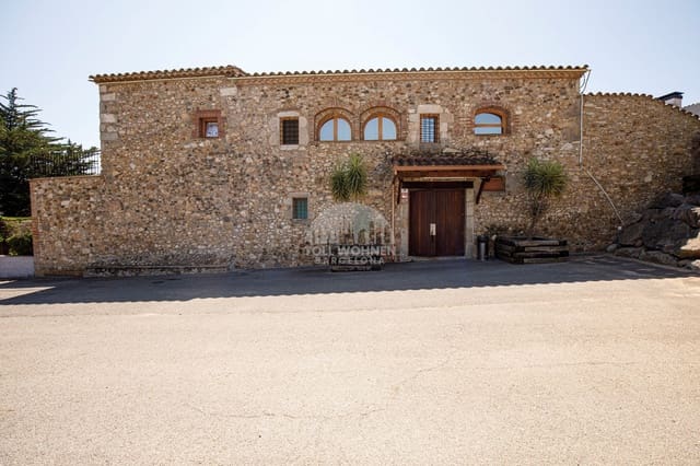 15 bedroom Finca/Country House for sale in Calonge i Sant Antoni with garage - € 2,950,000 (Ref: 9254570)