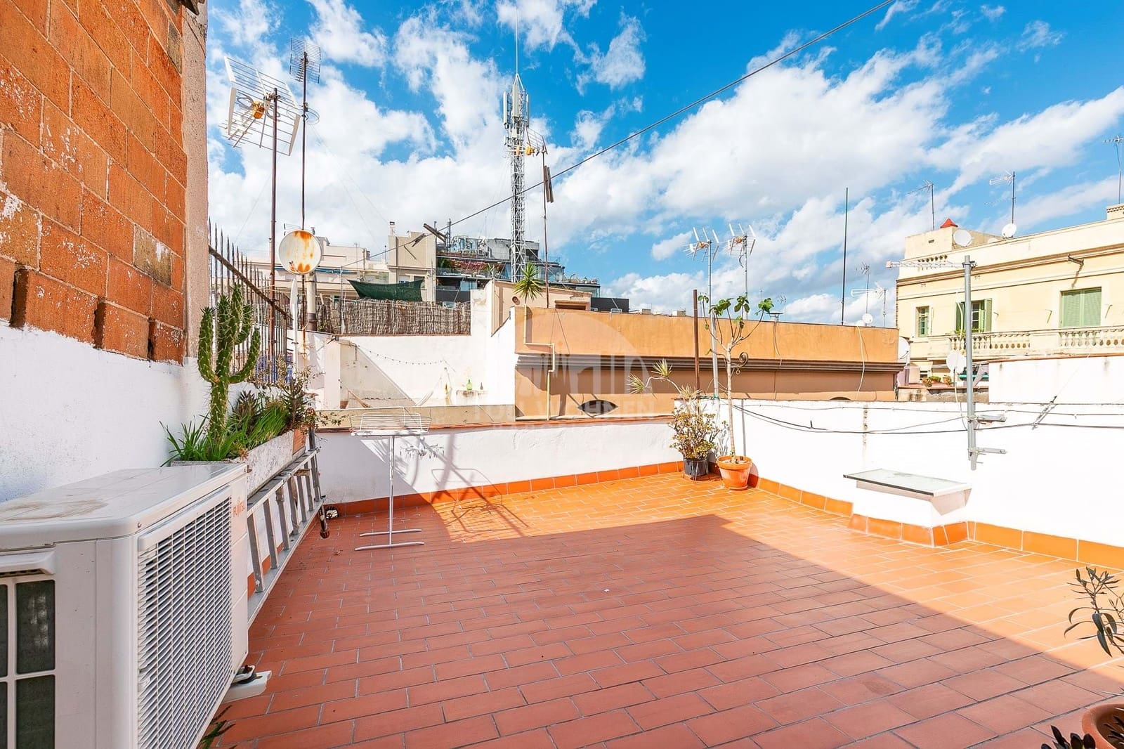 2 quarto Apartamento para venda em Barcelona cidade - 330 000 € (Ref: 9264020)