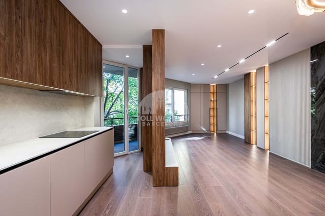 3 bedroom Apartment for sale in Barcelona city - € 1,225,000 (Ref: 9267726)