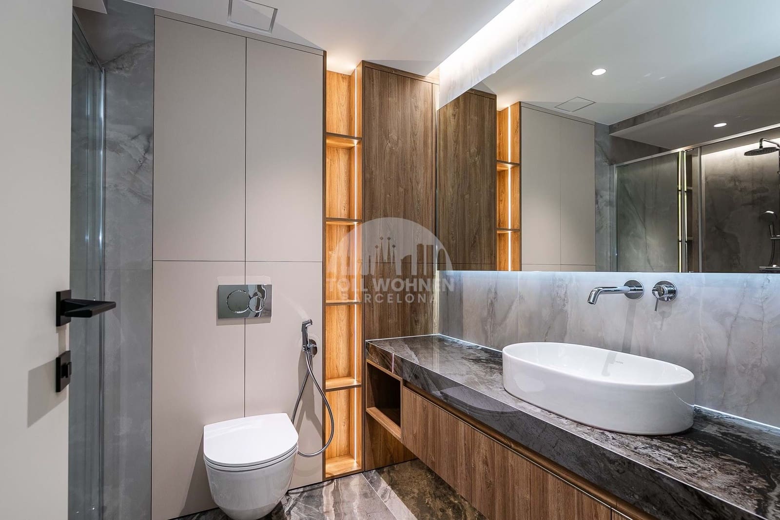 3 bedroom Apartment for sale in Barcelona city - € 1,225,000 (Ref: 9267726)