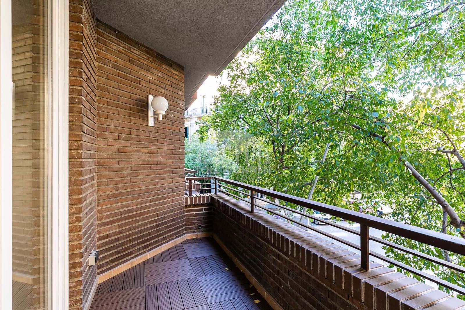3 bedroom Apartment for sale in Barcelona city - € 1,225,000 (Ref: 9267726)