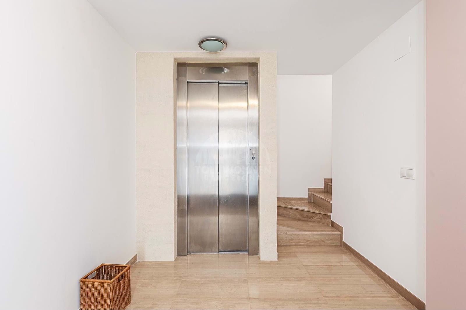 6 soverom Villa til salgs i Castelldefels med svømmebasseng garasje - € 1 295 000 (Ref: 9271839)