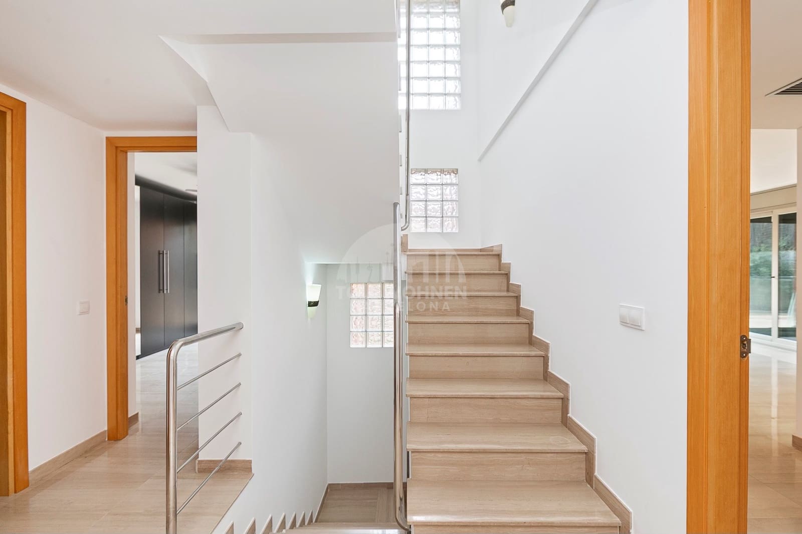 6 soverom Villa til salgs i Castelldefels med svømmebasseng garasje - € 1 295 000 (Ref: 9271839)