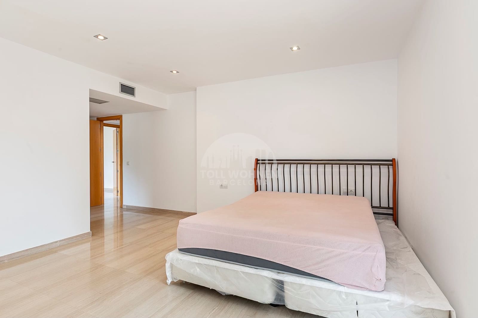 6 soverom Villa til salgs i Castelldefels med svømmebasseng garasje - € 1 295 000 (Ref: 9271839)