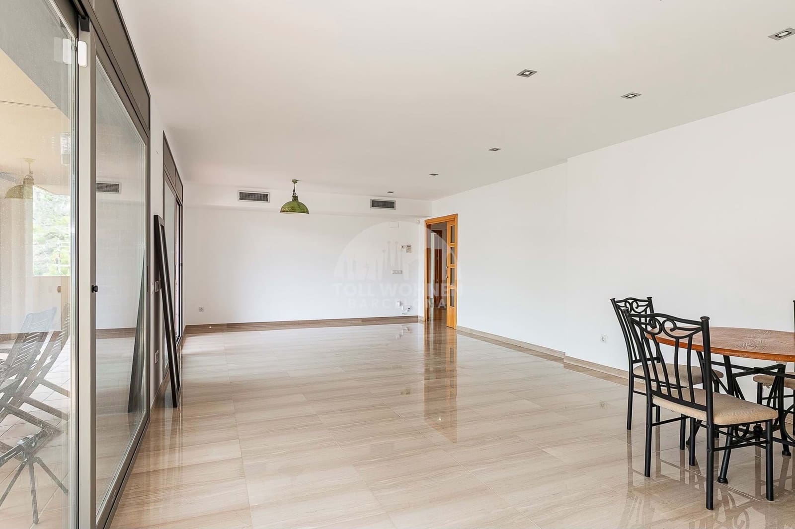 6 soverom Villa til salgs i Castelldefels med svømmebasseng garasje - € 1 295 000 (Ref: 9271839)