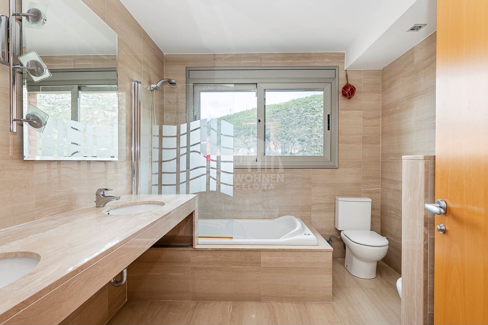 6 soverom Villa til salgs i Castelldefels med svømmebasseng garasje - € 1 295 000 (Ref: 9271839)