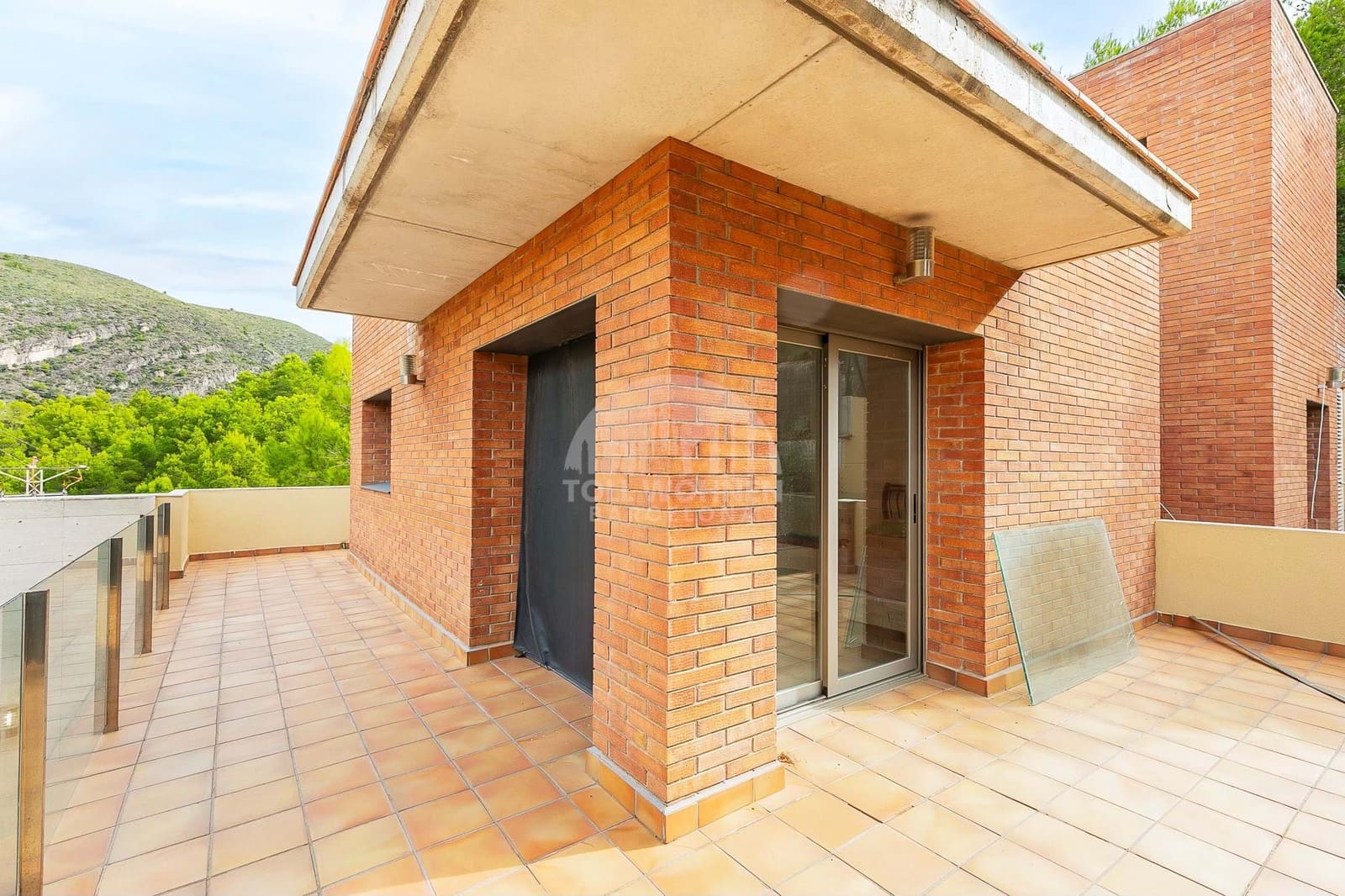 6 soverom Villa til salgs i Castelldefels med svømmebasseng garasje - € 1 295 000 (Ref: 9271839)