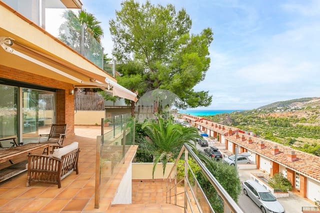 6 bedroom Villa for sale in Castelldefels with pool garage - € 1,295,000 (Ref: 9271839)