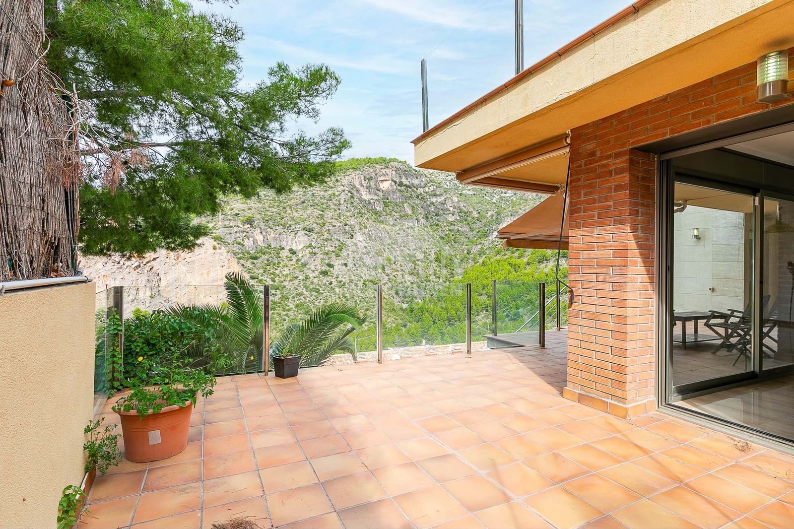 6 soverom Villa til salgs i Castelldefels med svømmebasseng garasje - € 1 295 000 (Ref: 9271839)