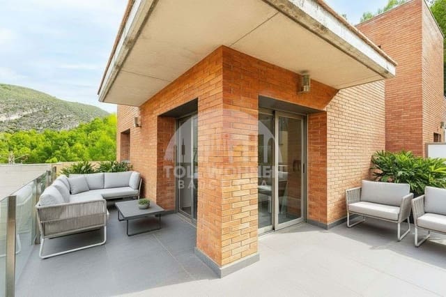 Casa de 6 habitaciones en Castelldefels en venta con piscina garaje - 1.295.000 € (Ref: 9271839)