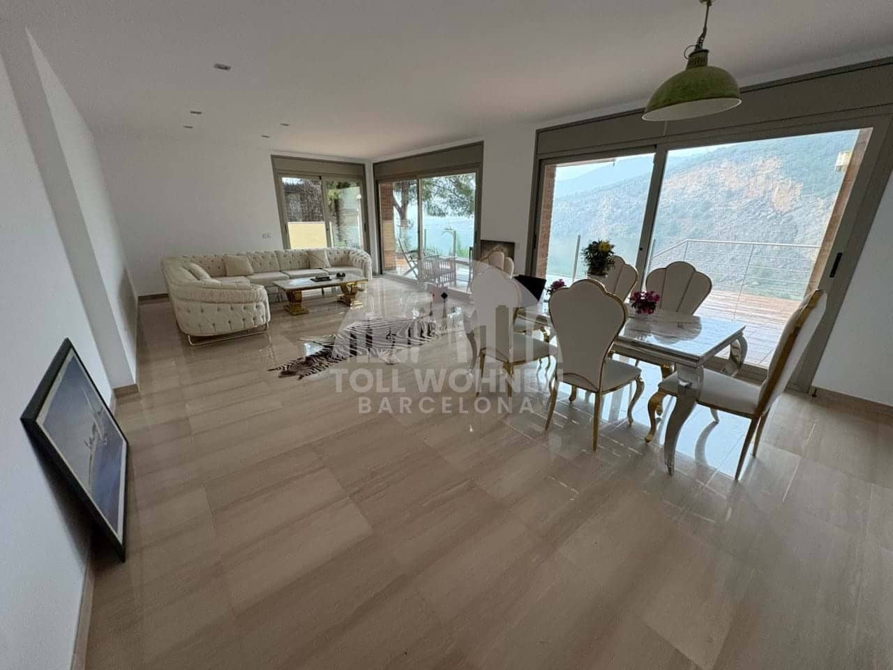 6 bedroom Townhouse for sale in Castelldefels with pool garage - € 1,250,000 (Ref: 9271839)