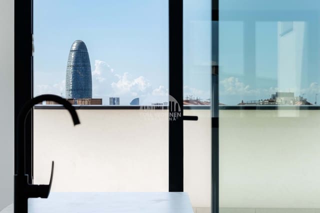 1 bedroom Penthouse for sale in Barcelona city - € 489,000 (Ref: 9271999)