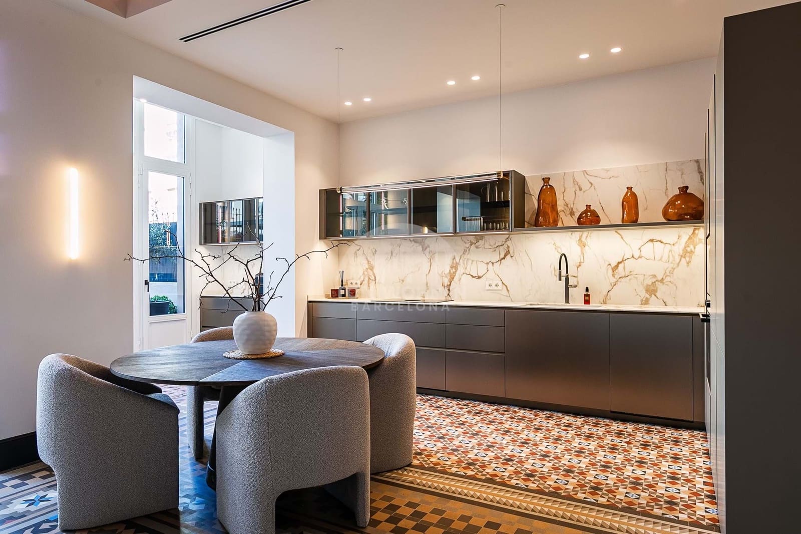 3 bedroom Apartment for rent in Barcelona city - € 13,000 (Ref: 9348620)