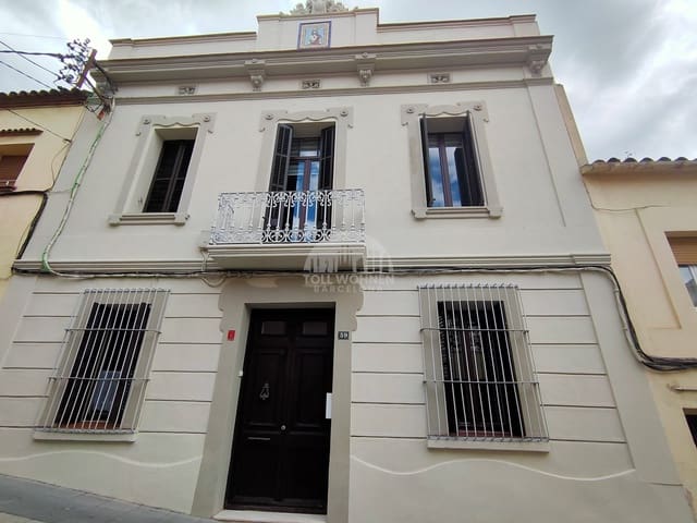 6 bedroom Villa for sale in Gelida with pool garage - € 1,220,000 (Ref: 9352164)