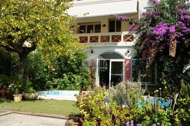 6 quarto Casa em Banda para venda em Gelida com piscina garagem - 975 000 € (Ref: 9352164)